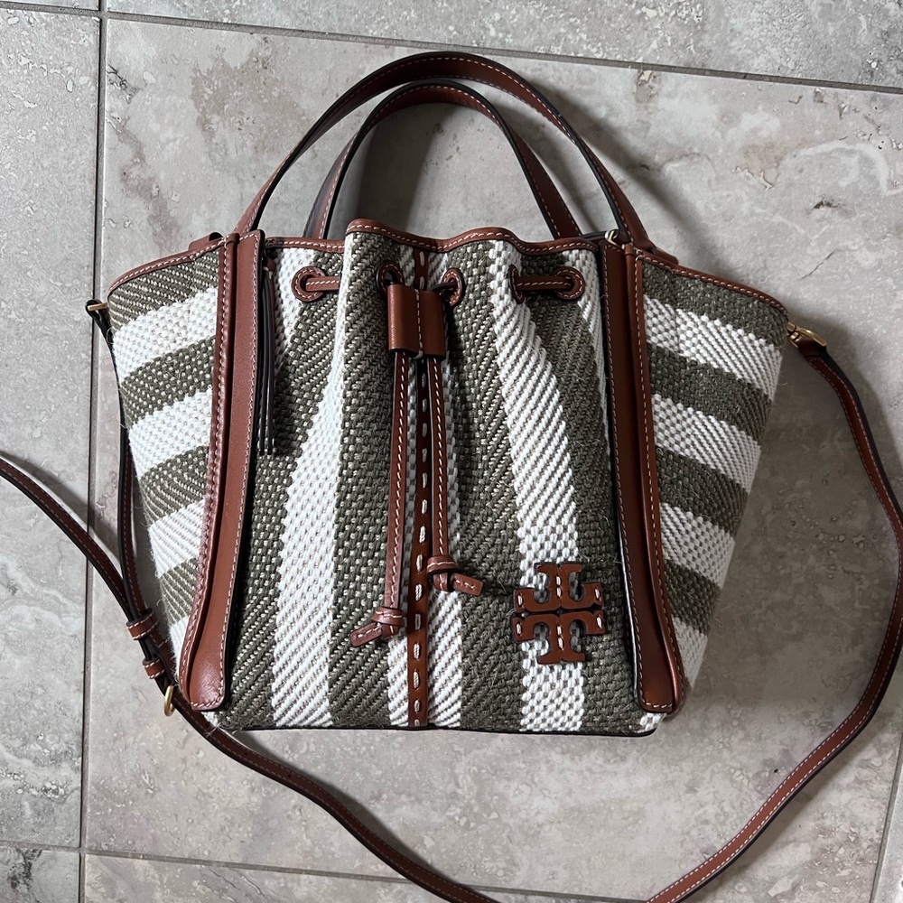 Tory Burch McGraw Bucket Tote